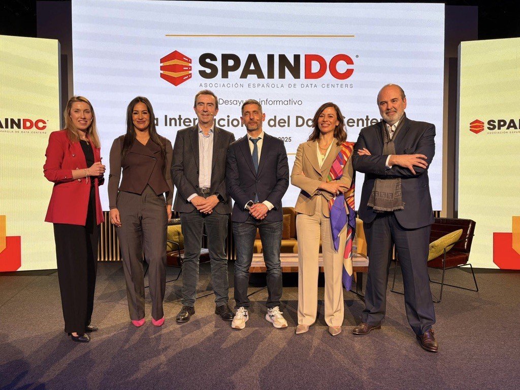 thumbnail_BD134A53-89F7-4244-8427-4843EA7ADBB5_1_105_c